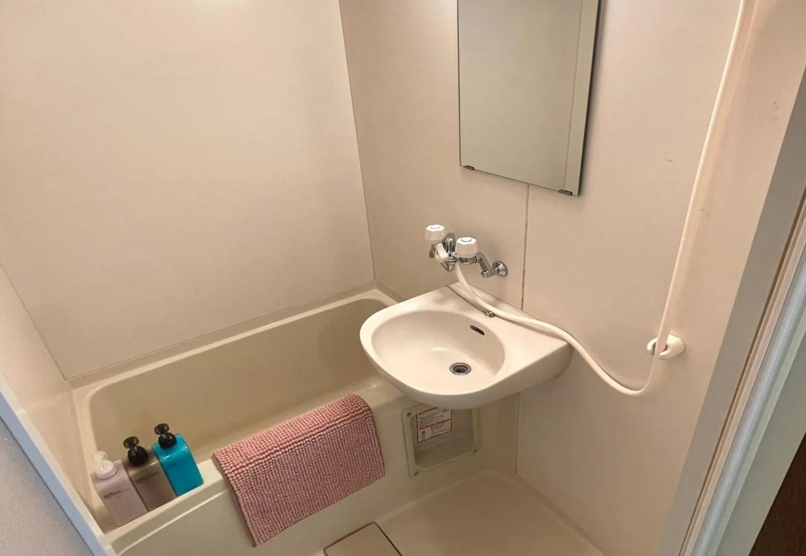 Apartment #2 新宿まで2分！清潔で安全な部屋！Wifi無料！ Tokyo Japan